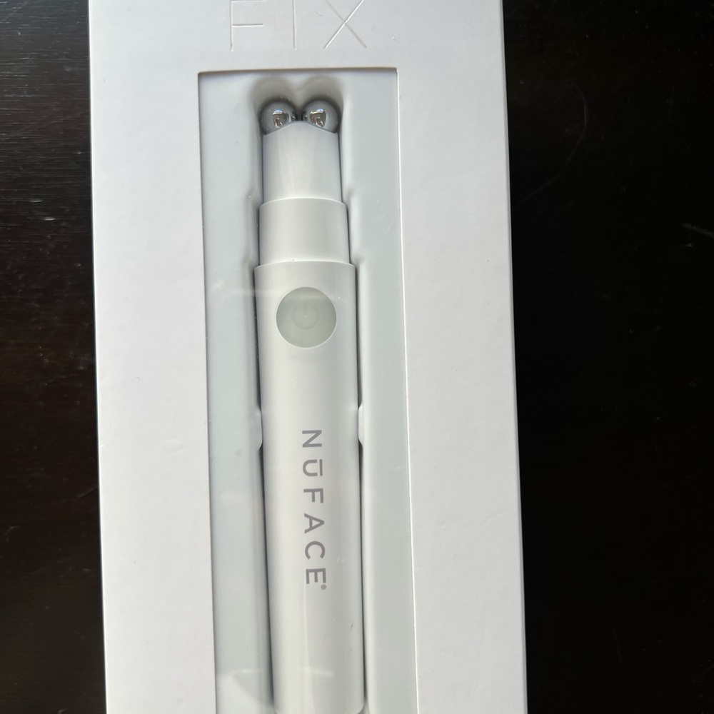 NuFace Fix Line Smoothing Device